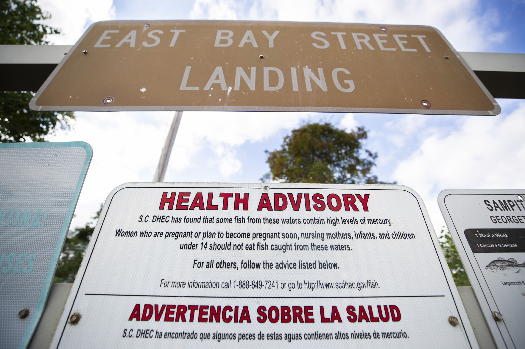 advisory signs.jpg